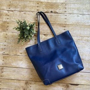✨Dooney & Bourke tote✨